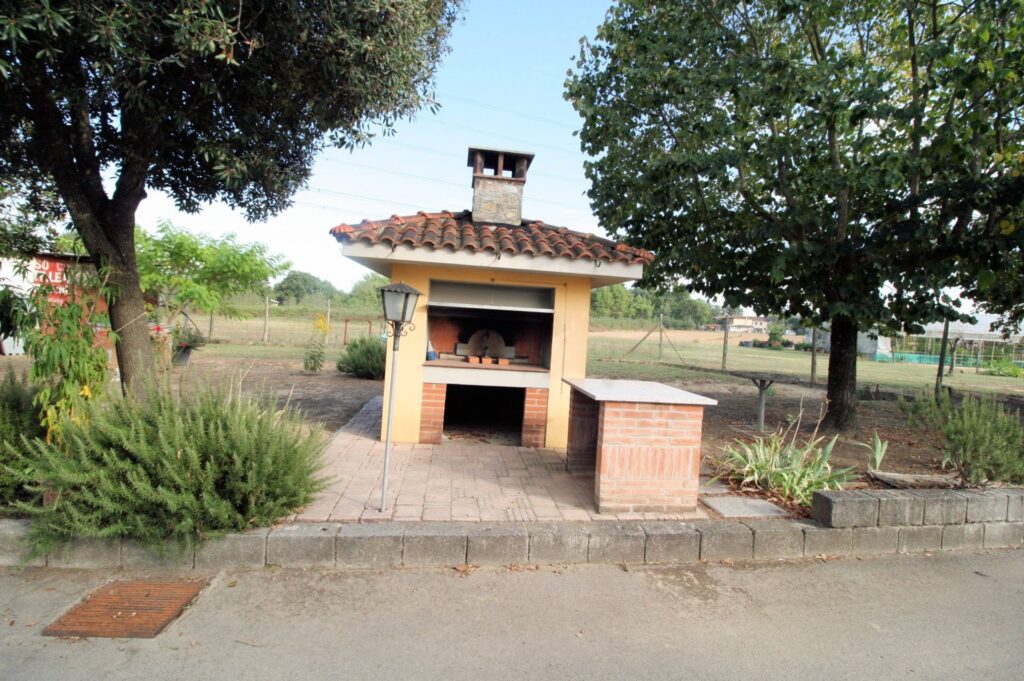 1479-Villetta bifamiliare con due appartamenti e ampio terreno-Altopascio-6 Agenzia Immobiliare ASIP