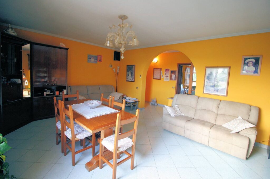 1479-Villetta bifamiliare con due appartamenti e ampio terreno-Altopascio-10 Agenzia Immobiliare ASIP
