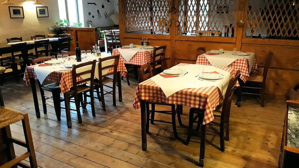 1480-Podere in posizione panoramica con attività agrituristica con ampio terreno-Pratovecchio Stia-16 Agenzia Immobiliare ASIP