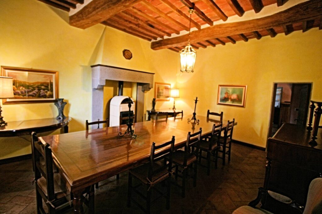 1483-Villa di assoluto pregio con dependance parco e piscina in posizione panoramica-Uzzano-10 Agenzia Immobiliare ASIP