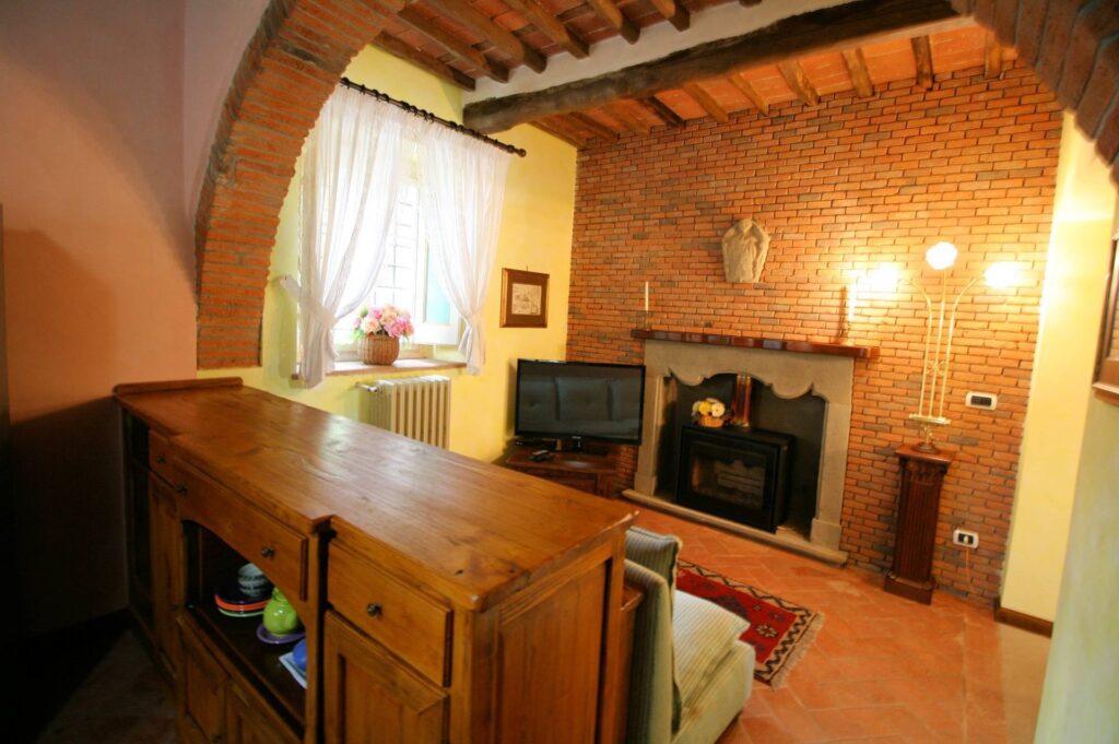 1483-Villa di assoluto pregio con dependance parco e piscina in posizione panoramica-Uzzano-11 Agenzia Immobiliare ASIP