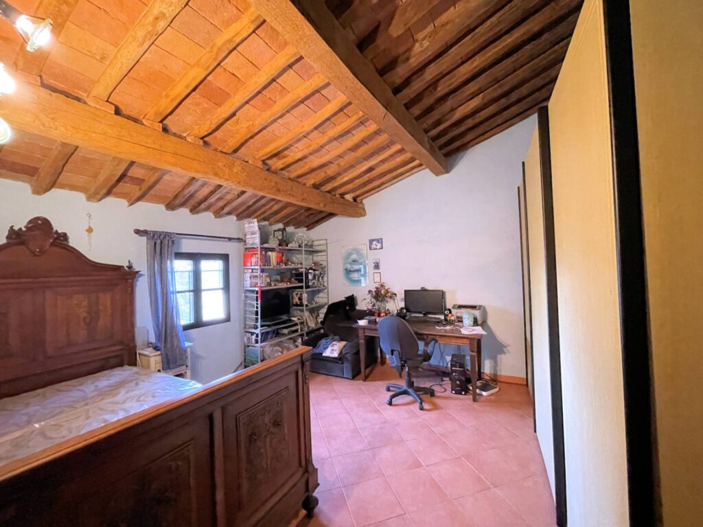 784-Villa di ampia superficie con giardino-Capannoli-16 Agenzia Immobiliare ASIP