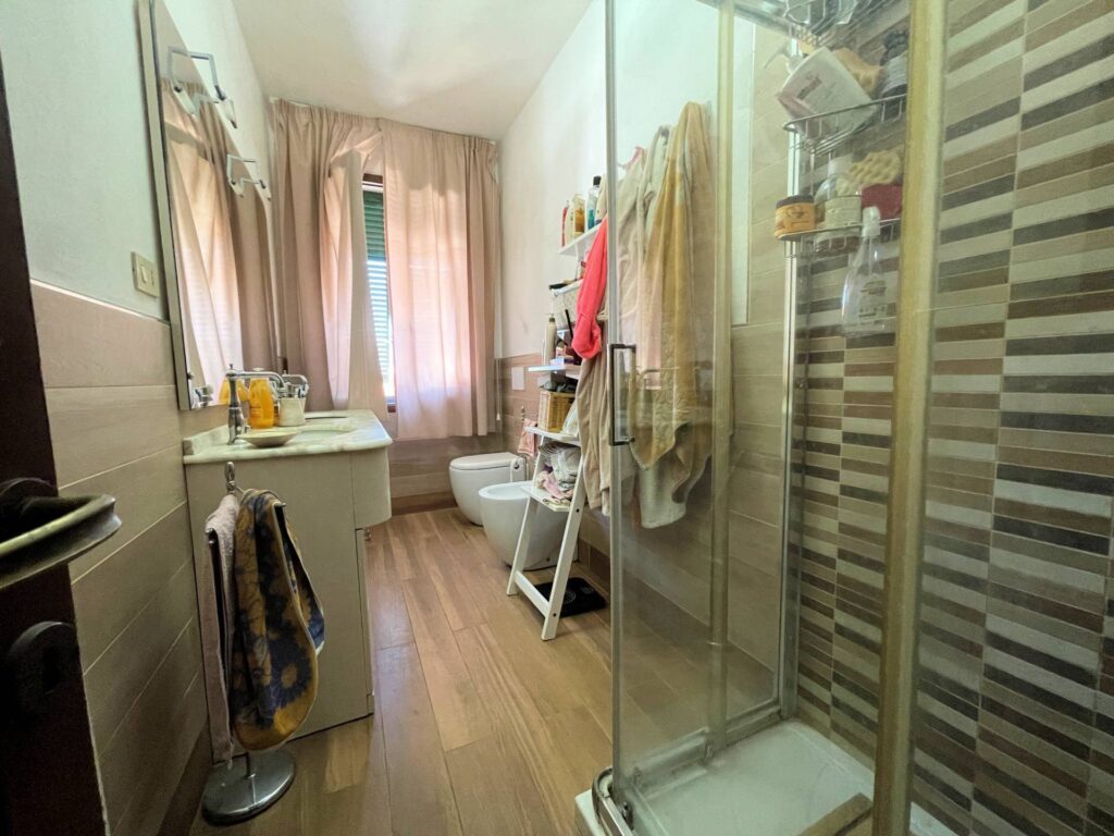 784-Villa di ampia superficie con giardino-Capannoli-19 Agenzia Immobiliare ASIP