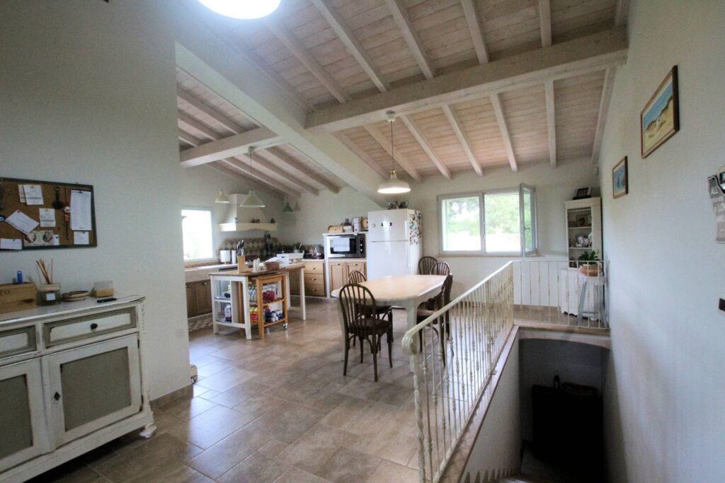1485-Villa unifamiliare ristrutturata con giardino-Castagneto Carducci-6 Agenzia Immobiliare ASIP