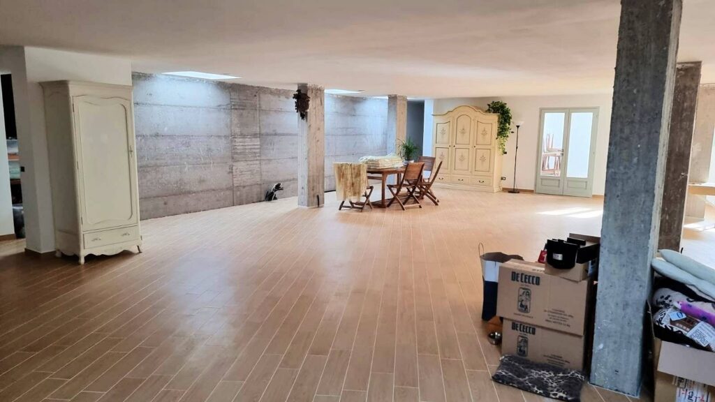 1485-Villa unifamiliare ristrutturata con giardino-Castagneto Carducci-12 Agenzia Immobiliare ASIP
