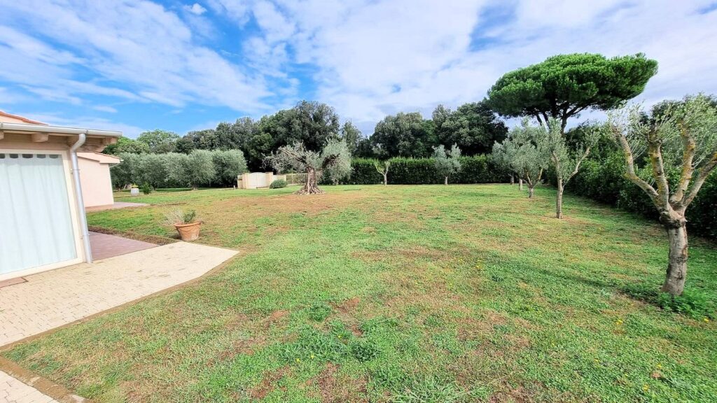 1485-Villa unifamiliare ristrutturata con giardino-Castagneto Carducci-3 Agenzia Immobiliare ASIP