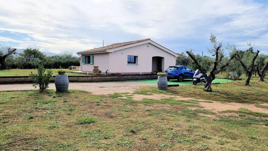 1485-Villa unifamiliare ristrutturata con giardino-Castagneto Carducci-4 Agenzia Immobiliare ASIP
