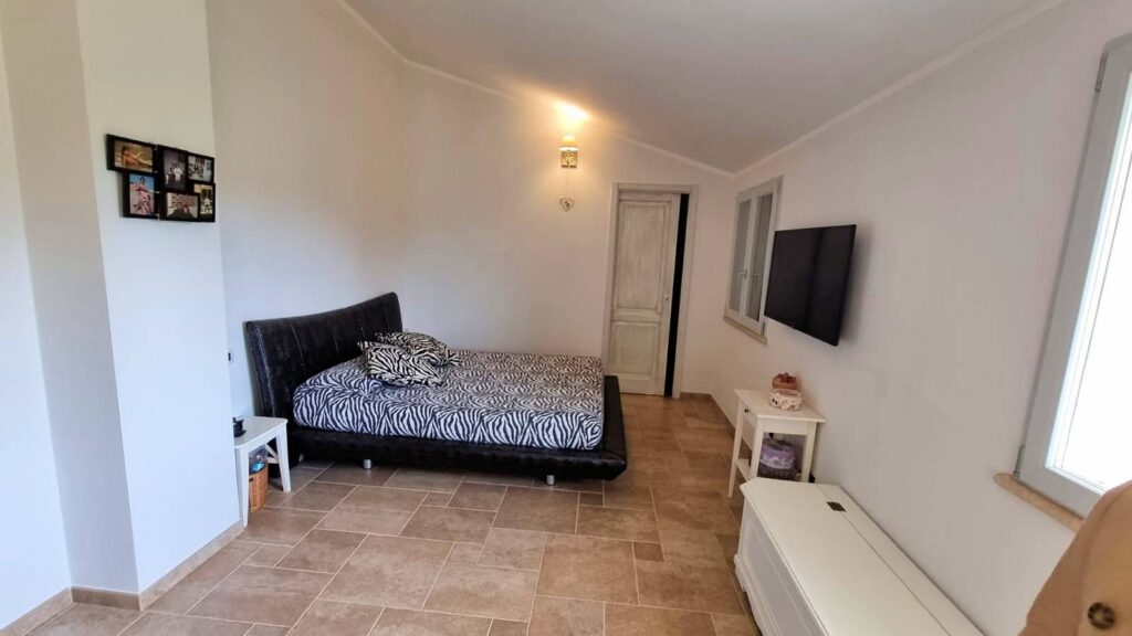1485-Villa unifamiliare ristrutturata con giardino-Castagneto Carducci-11 Agenzia Immobiliare ASIP