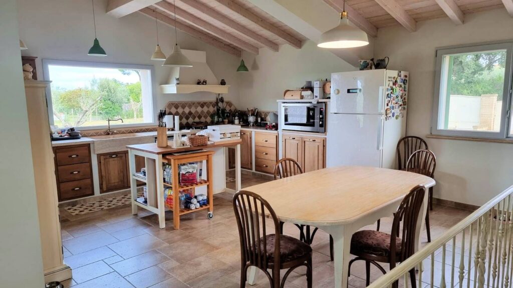 1485-Villa unifamiliare ristrutturata con giardino-Castagneto Carducci-7 Agenzia Immobiliare ASIP