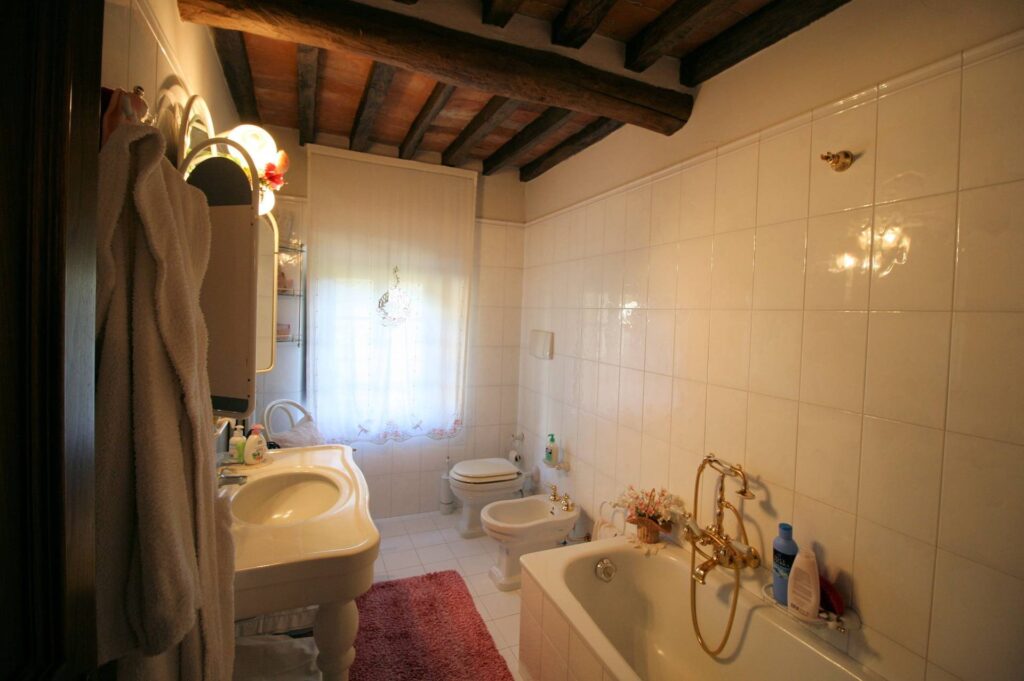 1492-Rustico in stile Toscano con terreno e vista panoramica-Serravalle Pistoiese-20 Agenzia Immobiliare ASIP