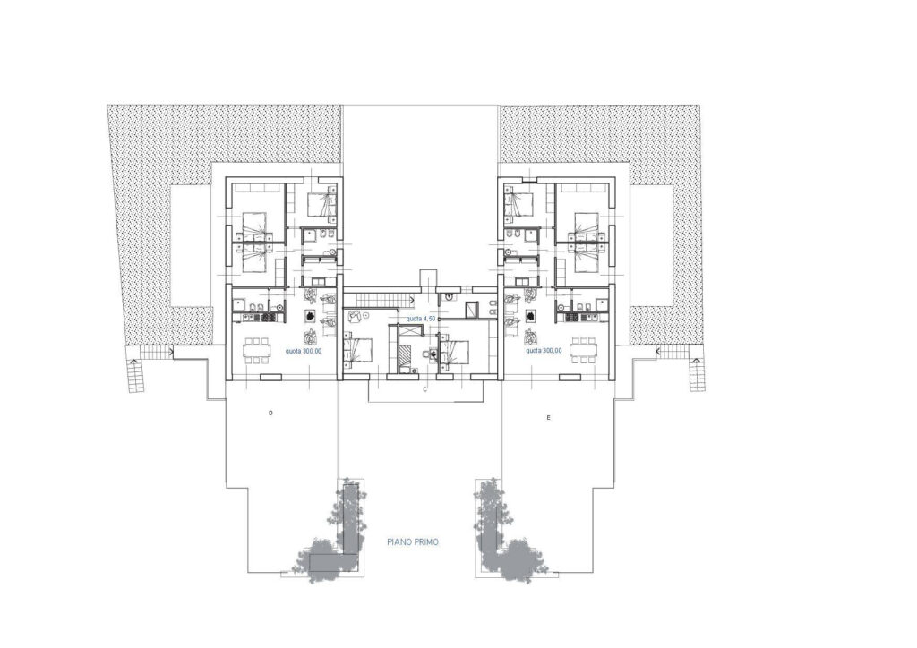 1315-COMPLESSO IMMOBILIARE DI NUOVA REALIZZAZIONE COMPOSTO DA QUATTRO APPARTAMENTI E UN TERRATETTO CON GIARDINI
