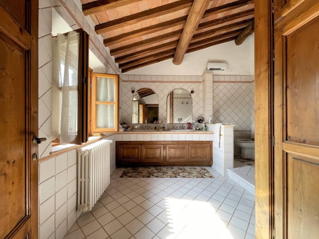1497-Agriturismo con ampio terreno con vista panoramica-Vecchiano-20 Agenzia Immobiliare ASIP