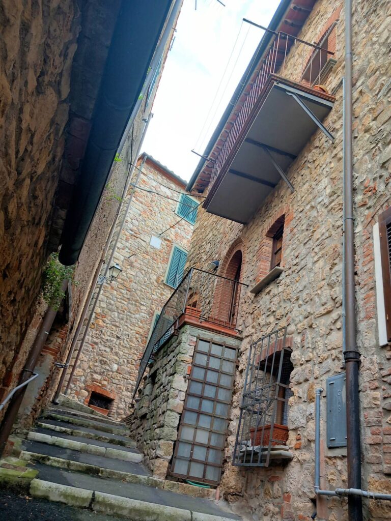 1369-Terratetto in stile rustico Toscano ristrutturato-Gavorrano-2 Agenzia Immobiliare ASIP