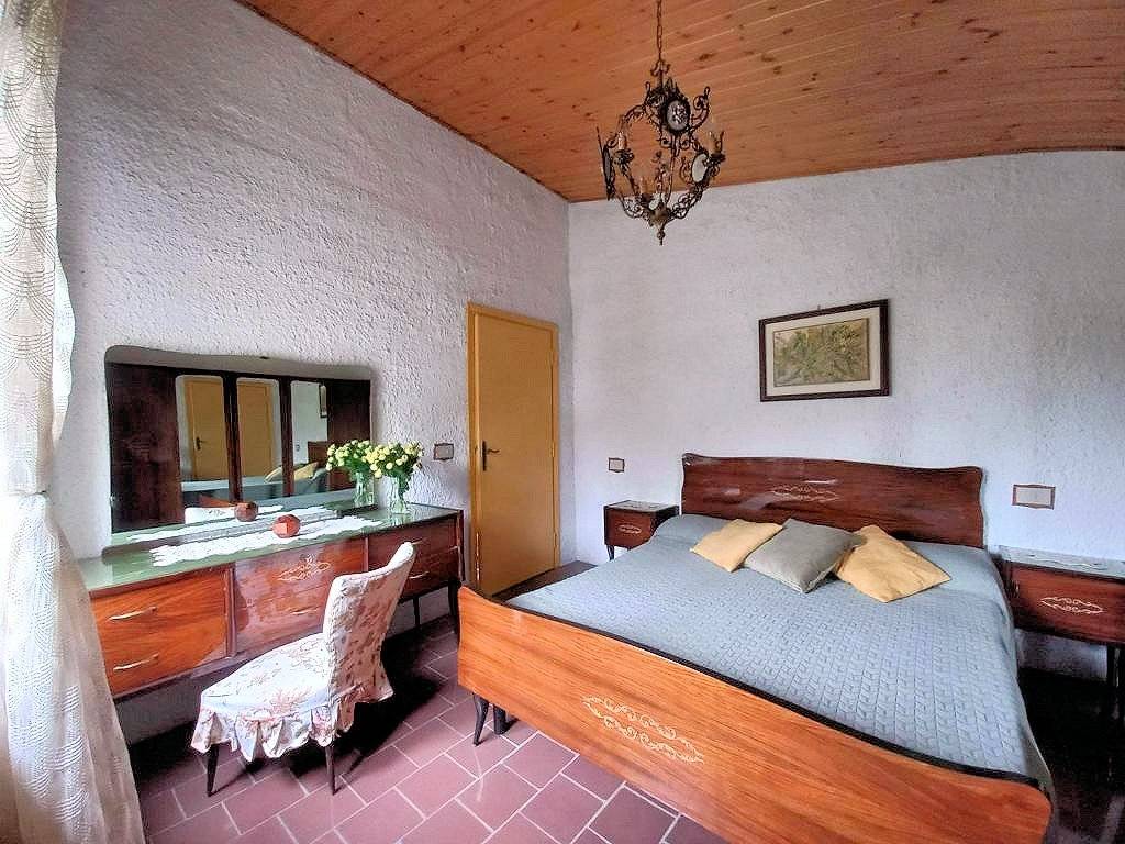 1343-Rustico con ampio terreno e vista panoramica-Pescia-18 Agenzia Immobiliare ASIP