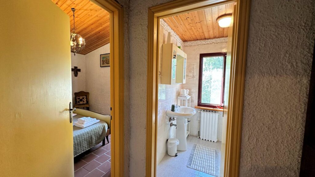 1343-Rustico con ampio terreno e vista panoramica-Pescia-22 Agenzia Immobiliare ASIP
