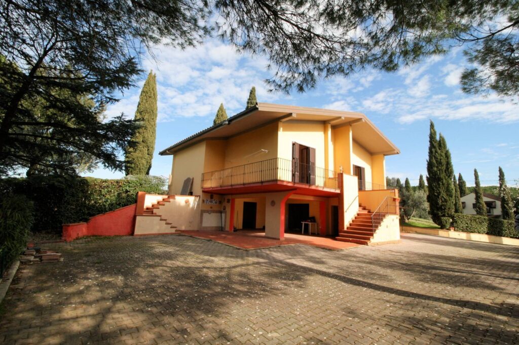 1501-Villetta libera su quattro lati con ampio giardino in zona panoramica-Montespertoli-5 Agenzia Immobiliare ASIP