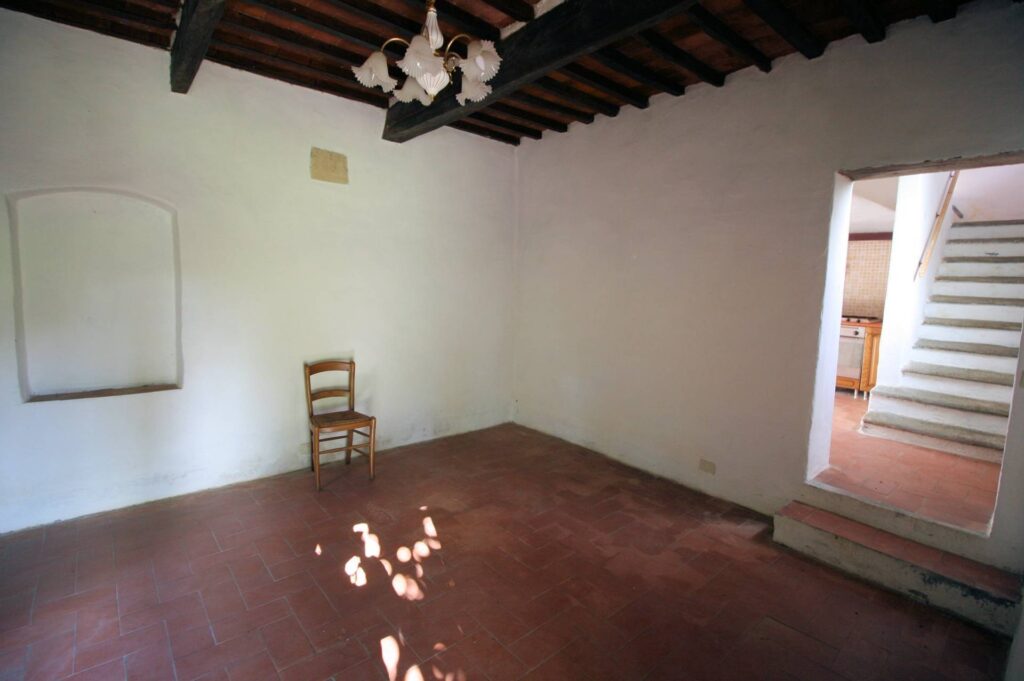 1323-Rustico in stile Toscano con terreno-Lamporecchio-8 Agenzia Immobiliare ASIP