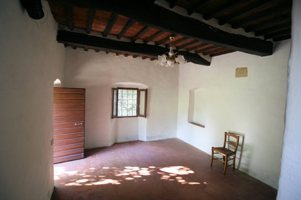 1323-Rustico in stile Toscano con terreno-Lamporecchio-10 Agenzia Immobiliare ASIP