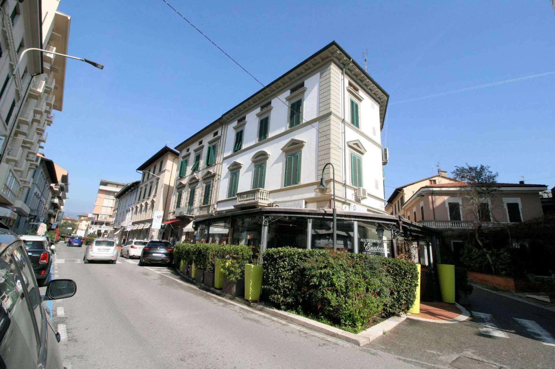 1324-UNITA' IMMOBILIARE DI AMPIA SUPERFICIE CON OTTIME POTENZIALITA' DI UTILIZZO IN POSIZIONE CENTRALE-Montecatini-Terme-1 Agenzia Immobiliare ASIP