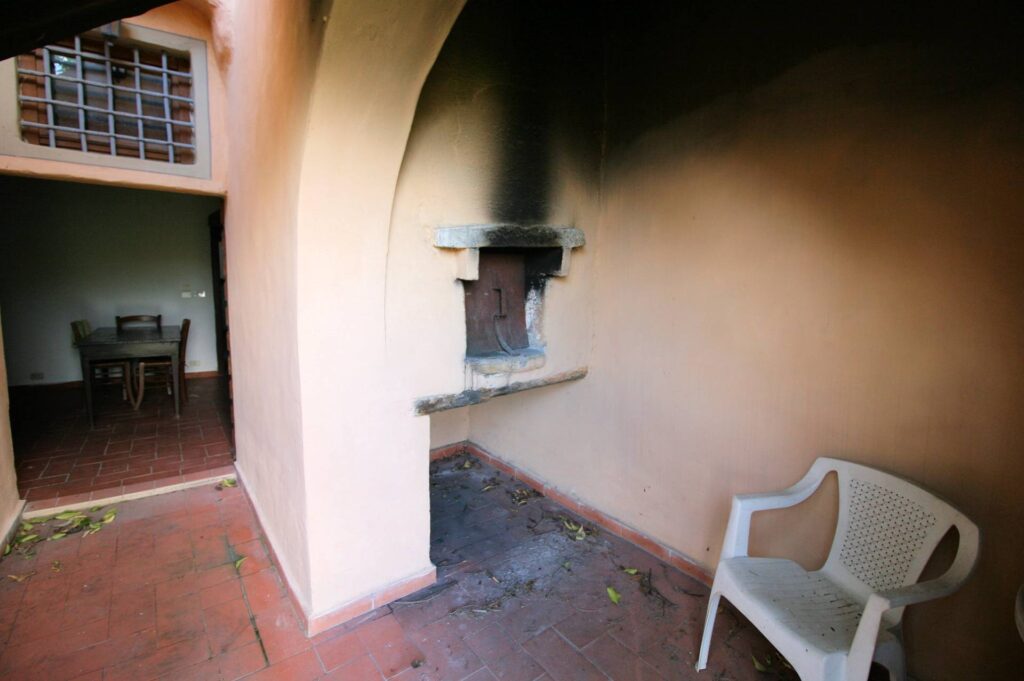 1287-Terratetto ristrutturato libero su tre lati di ampia superficie con terreno e vista panoramica-Lamporecchio-11 Agenzia Immobiliare ASIP
