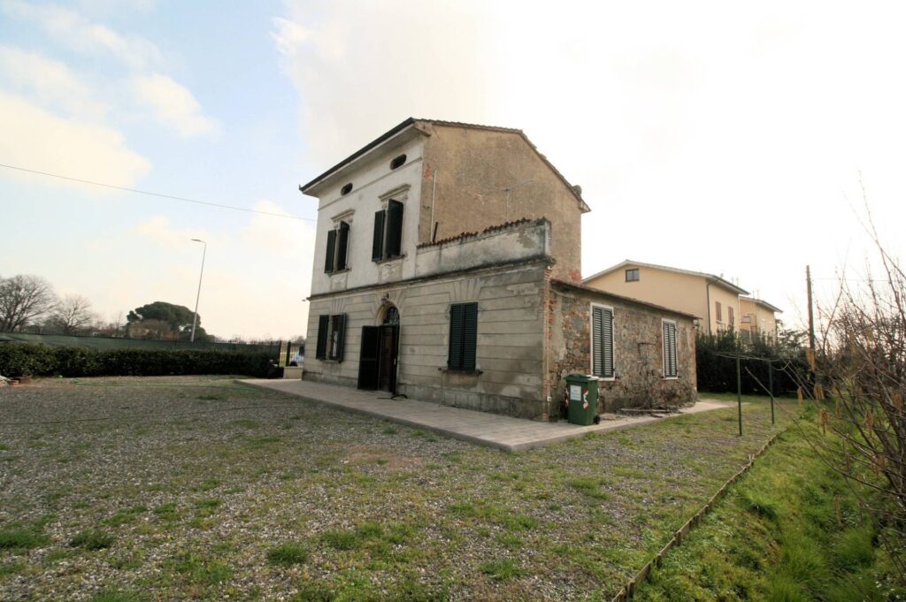 1274-Terratetto libero su quattro lati con giardino-Altopascio-2 Agenzia Immobiliare ASIP