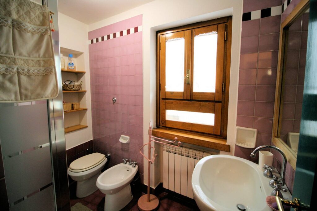 1162-Terratetto libero su tre lati in buonissime condizioni in centro a Cutigliano-Abetone Cutigliano-14 Agenzia Immobiliare ASIP