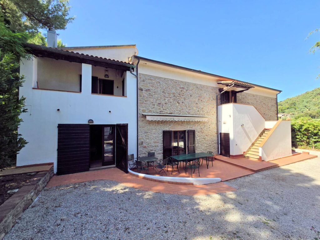 1502-Casa indipendente in stile rustico Toscano con terreno-Campiglia Marittima-4 Agenzia Immobiliare ASIP