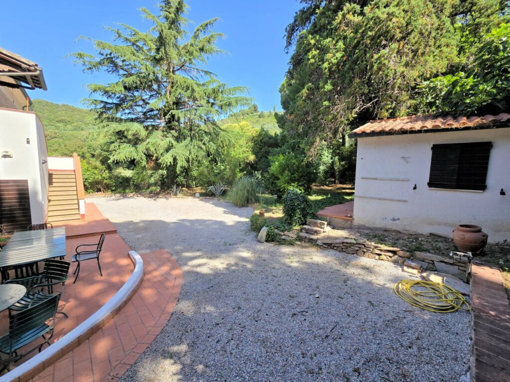 1502-Casa indipendente in stile rustico Toscano con terreno-Campiglia Marittima-14 Agenzia Immobiliare ASIP