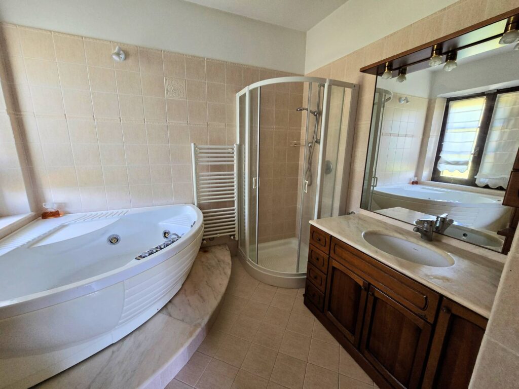 1502-Casa indipendente in stile rustico Toscano con terreno-Campiglia Marittima-36 Agenzia Immobiliare ASIP