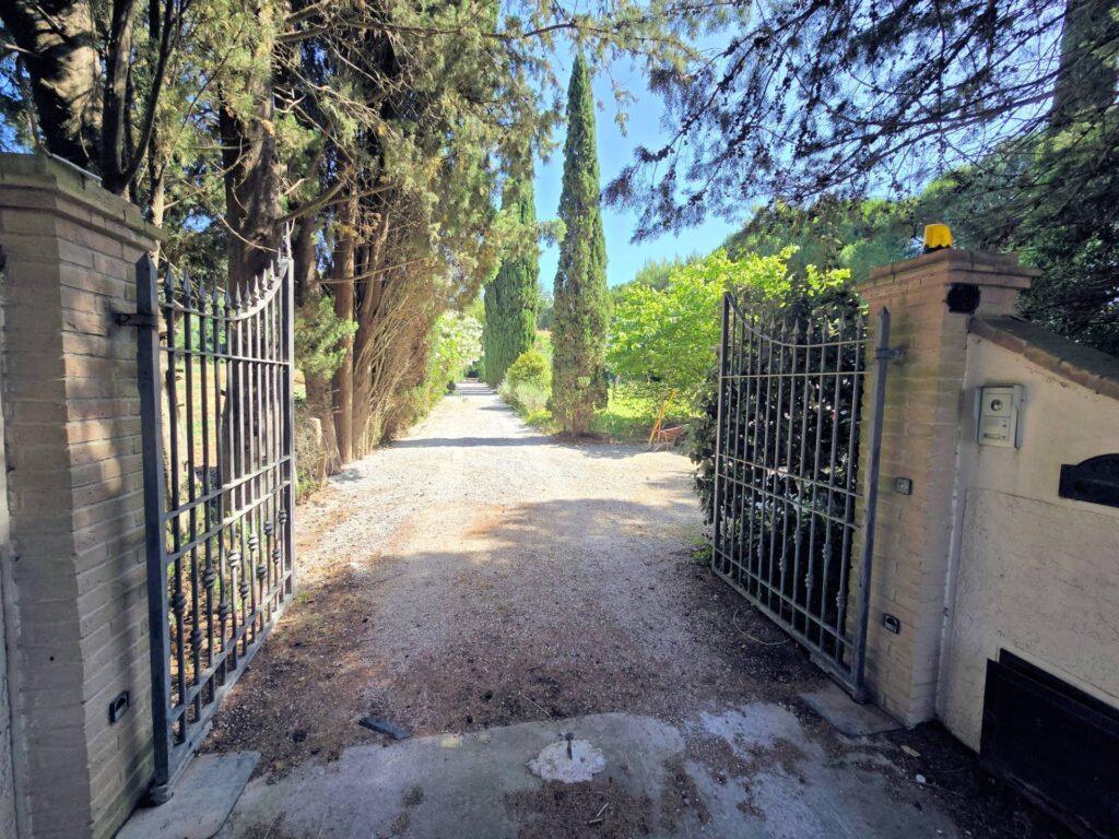 1502-Casa indipendente in stile rustico Toscano con terreno-Campiglia Marittima-7 Agenzia Immobiliare ASIP