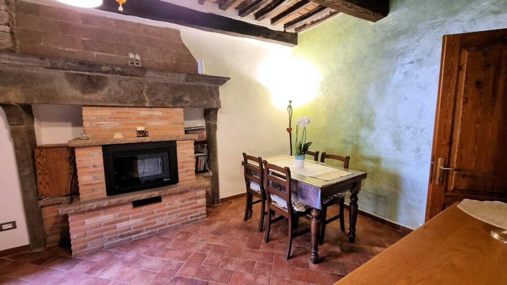 1403-Terratetto indipendente nel centro del paese-Montecatini Val di Cecina-3 Agenzia Immobiliare ASIP