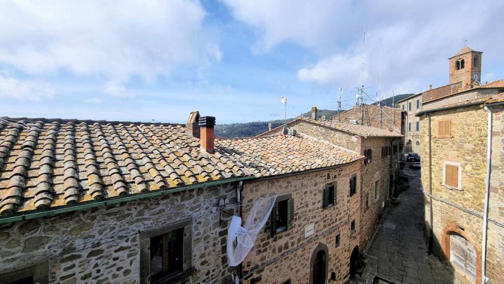 1403-Terratetto indipendente nel centro del paese-Montecatini Val di Cecina-2 Agenzia Immobiliare ASIP