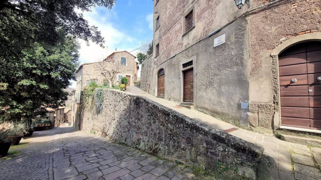 1403-Terratetto indipendente nel centro del paese-Montecatini Val di Cecina-16 Agenzia Immobiliare ASIP