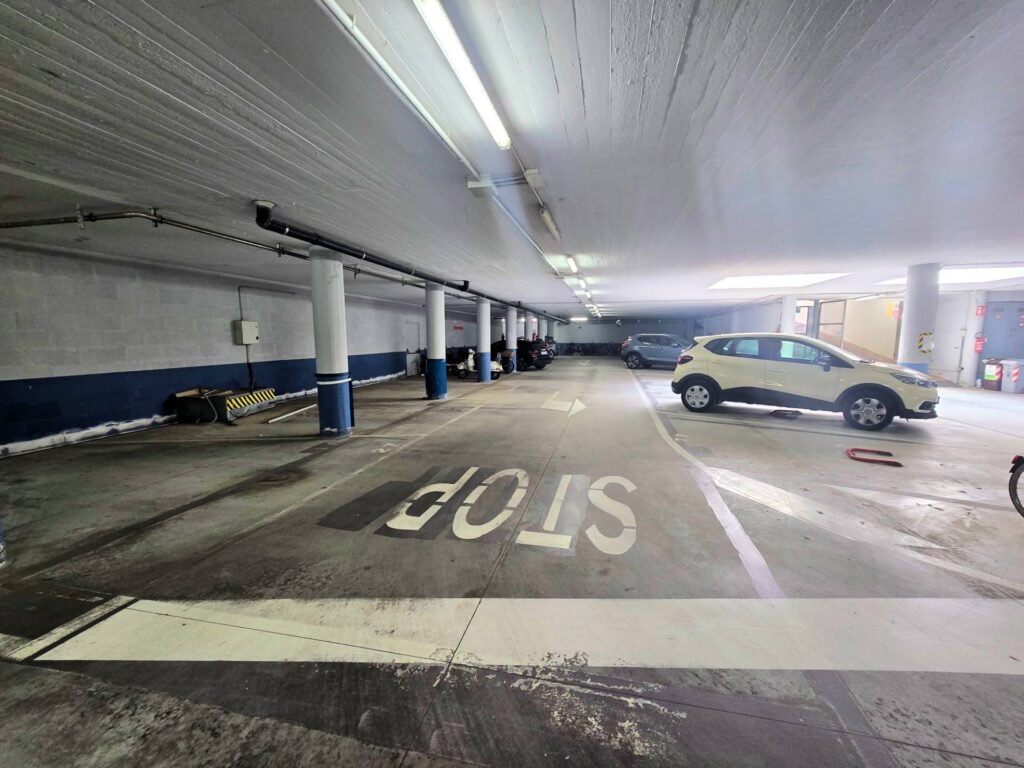 1529-Appartamento al piano alto con ascensore a 150 metri dal mare-Camaiore-15 Agenzia Immobiliare ASIP