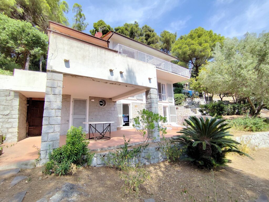 1569-Villa singola in posizione panoramica con vista fino al mare-Campo nell'Elba-9 Agenzia Immobiliare ASIP