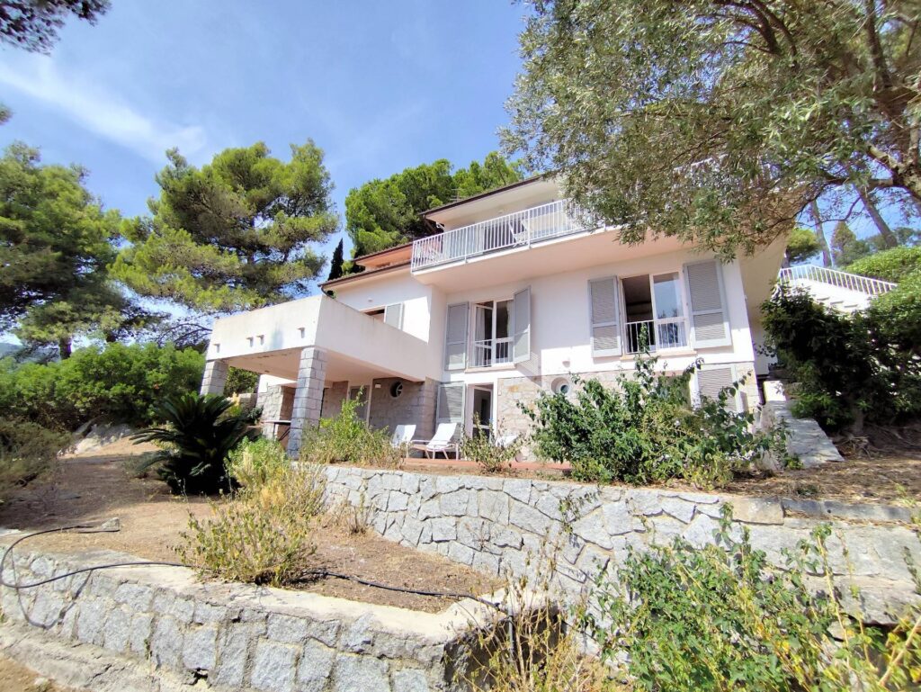 1569-Villa singola in posizione panoramica con vista fino al mare-Campo nell'Elba-13 Agenzia Immobiliare ASIP
