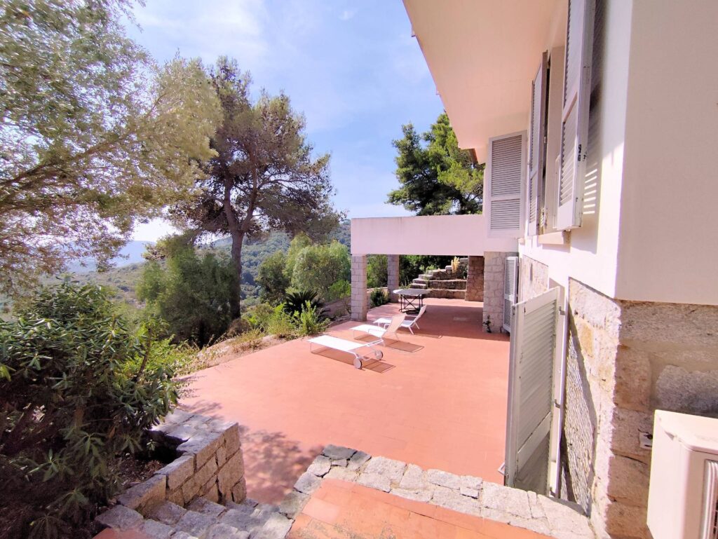 1569-Villa singola in posizione panoramica con vista fino al mare-Campo nell'Elba-18 Agenzia Immobiliare ASIP