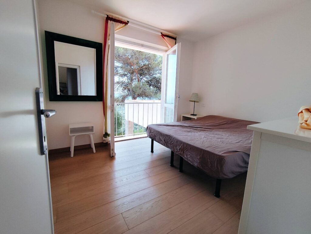 1569-Villa singola in posizione panoramica con vista fino al mare-Campo nell'Elba-27 Agenzia Immobiliare ASIP