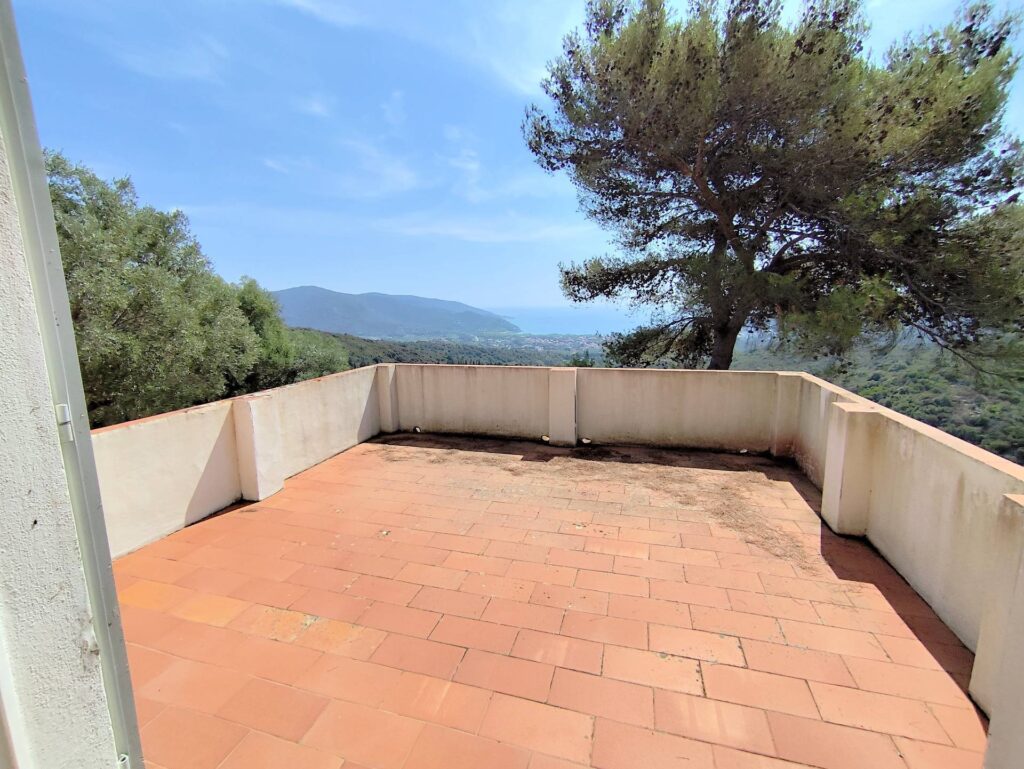 1569-Villa singola in posizione panoramica con vista fino al mare-Campo nell'Elba-4 Agenzia Immobiliare ASIP