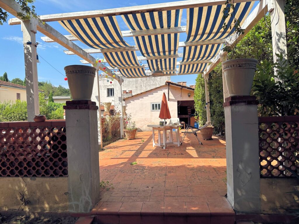 1571-Villa storica di ampia superficie con giardino-Bientina-6 Agenzia Immobiliare ASIP