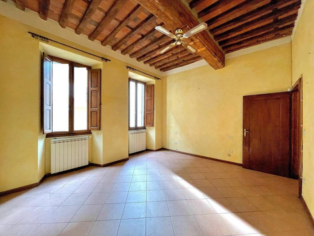 1199-Appartamento al piano primo con ampie terrazze in centro storico-Pescia-9 Agenzia Immobiliare ASIP