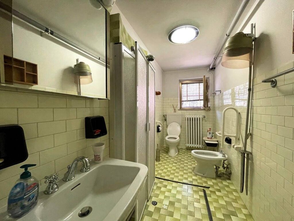 820-Villa unifamiliare di grande metratura con giardino-Uzzano-20 Agenzia Immobiliare ASIP