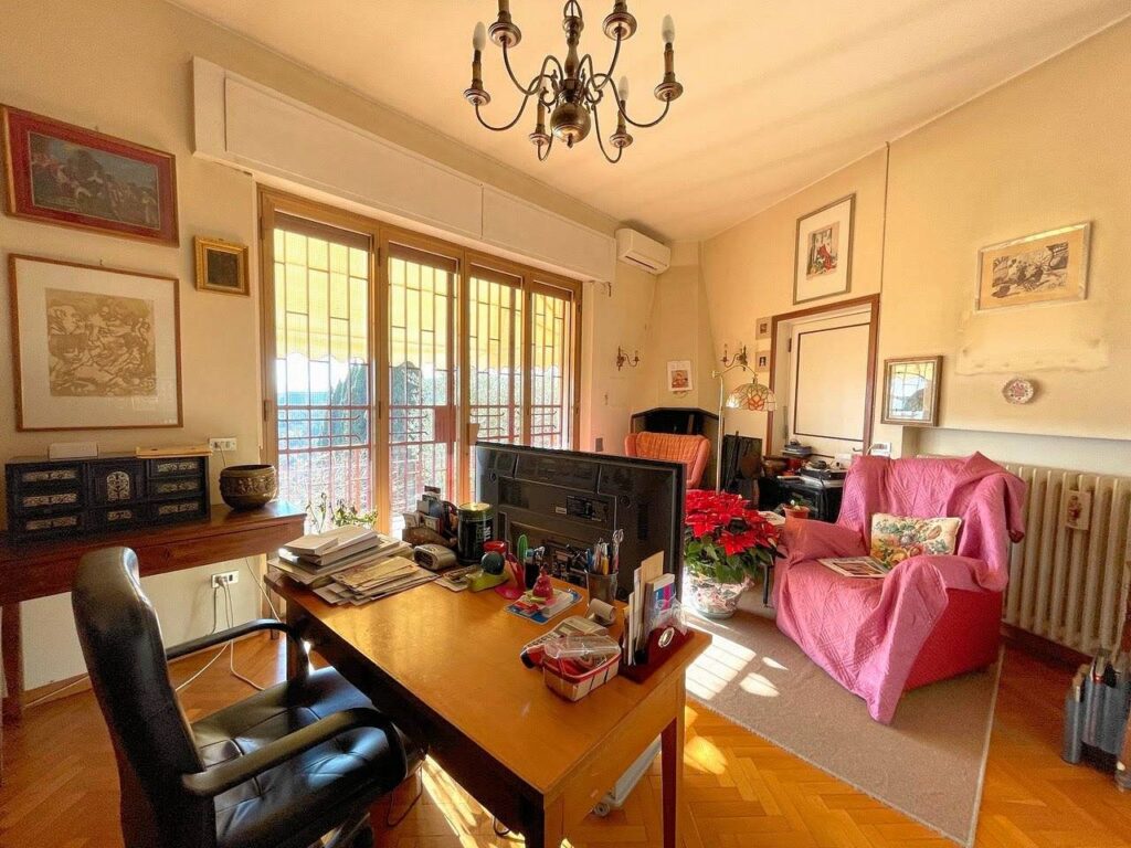 820-Villa unifamiliare di grande metratura con giardino-Uzzano-8 Agenzia Immobiliare ASIP