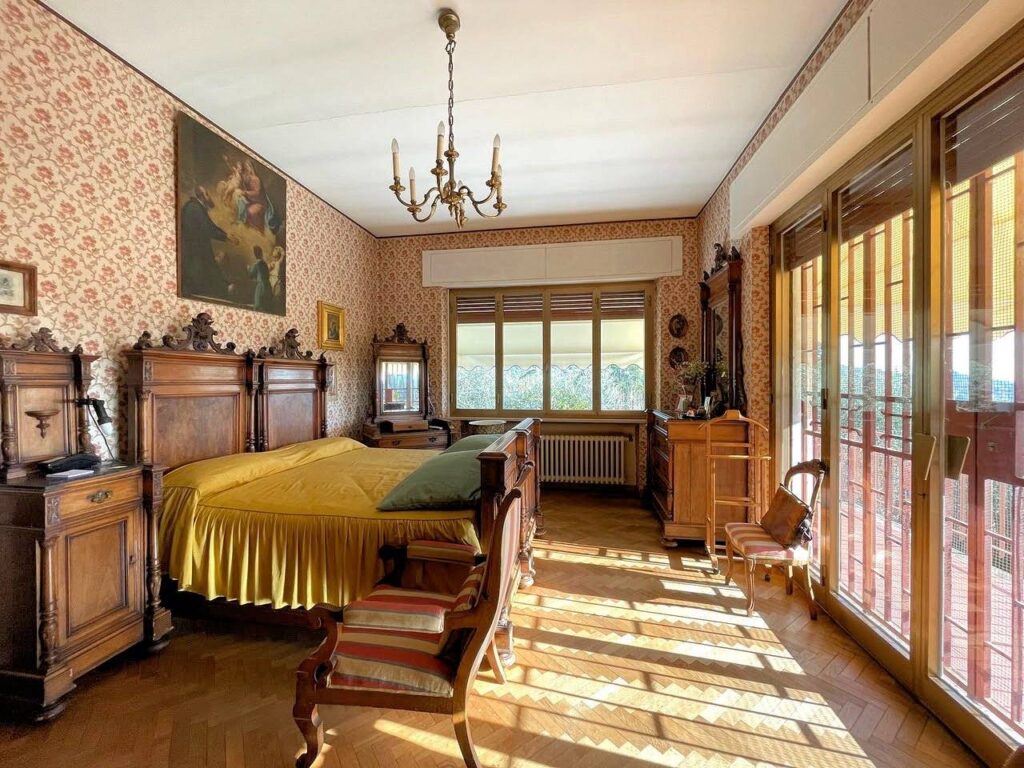 820-Villa unifamiliare di grande metratura con giardino-Uzzano-15 Agenzia Immobiliare ASIP