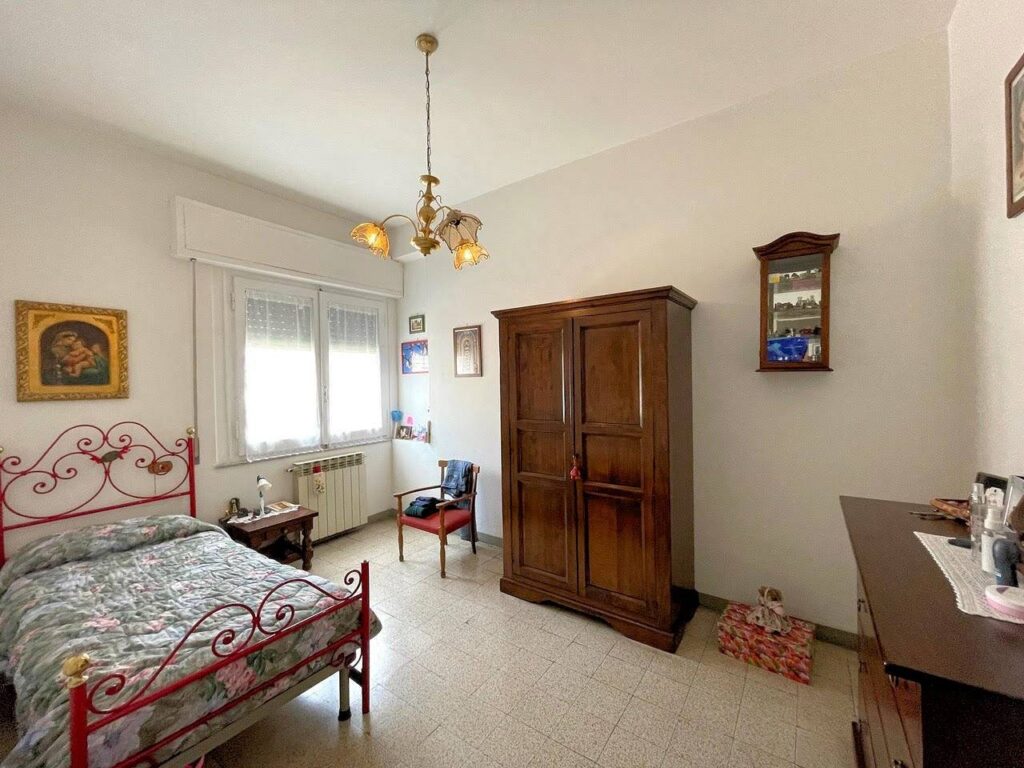 1289-Villetta libera su quattro lati composta da due appartamenti e magazzini al piano terra-Pieve a Nievole-11 Agenzia Immobiliare ASIP