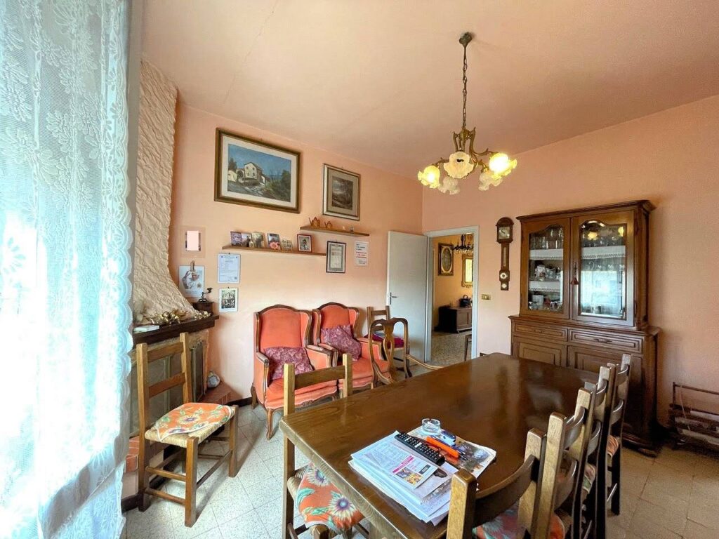 1289-Villetta libera su quattro lati composta da due appartamenti e magazzini al piano terra-Pieve a Nievole-5 Agenzia Immobiliare ASIP