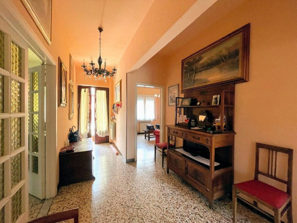 1289-Villetta libera su quattro lati composta da due appartamenti e magazzini al piano terra-Pieve a Nievole-8 Agenzia Immobiliare ASIP