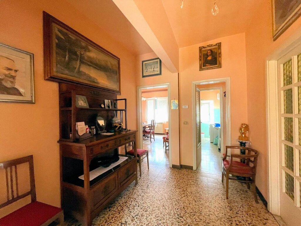 1289-Villetta libera su quattro lati composta da due appartamenti e magazzini al piano terra-Pieve a Nievole-10 Agenzia Immobiliare ASIP