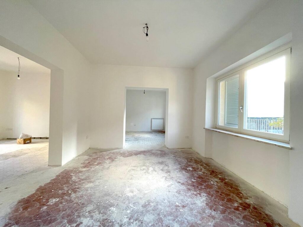 818-Porzione terratetto di villa bifamiliare-Pescia-8 Agenzia Immobiliare ASIP