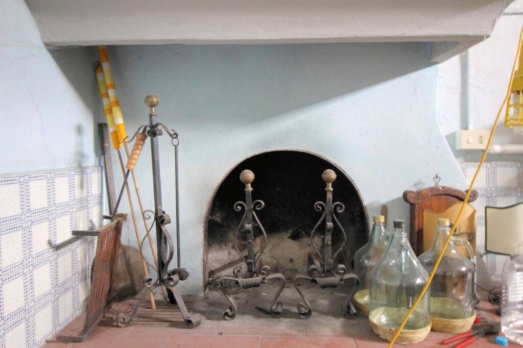 1578-Villa in stile liberty di ampia superficie con giardino-Pescia-11 Agenzia Immobiliare ASIP